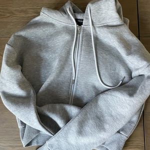cropped zip up